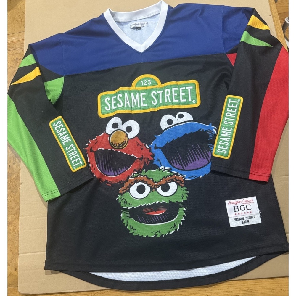 Headgear Classics Hockey Jersey Sesame Street Oscar Elmo Cookie Monster Men XL